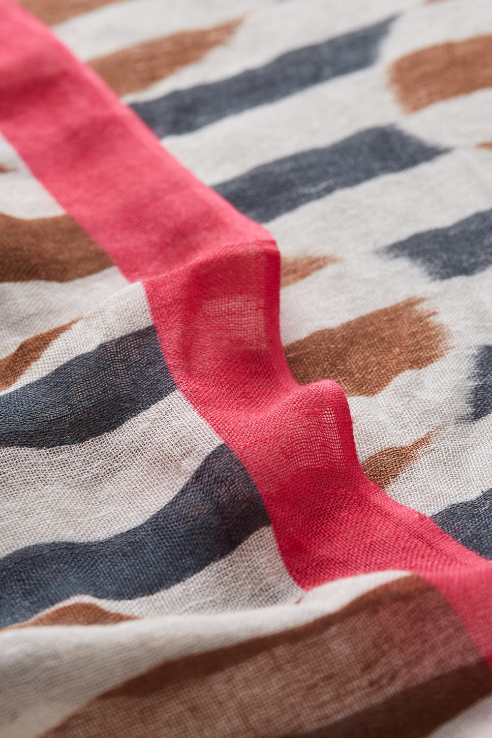 ADELIN SCARF, Azalea