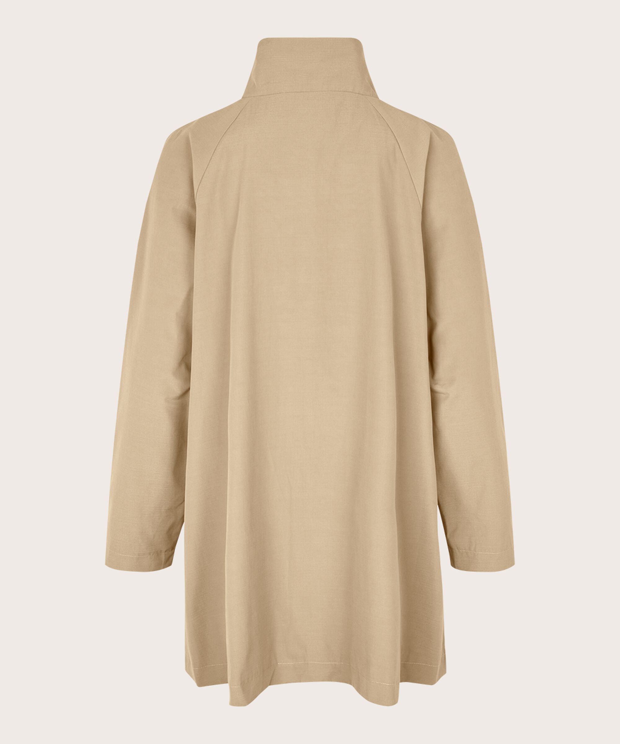 Teresa Coat, Safari