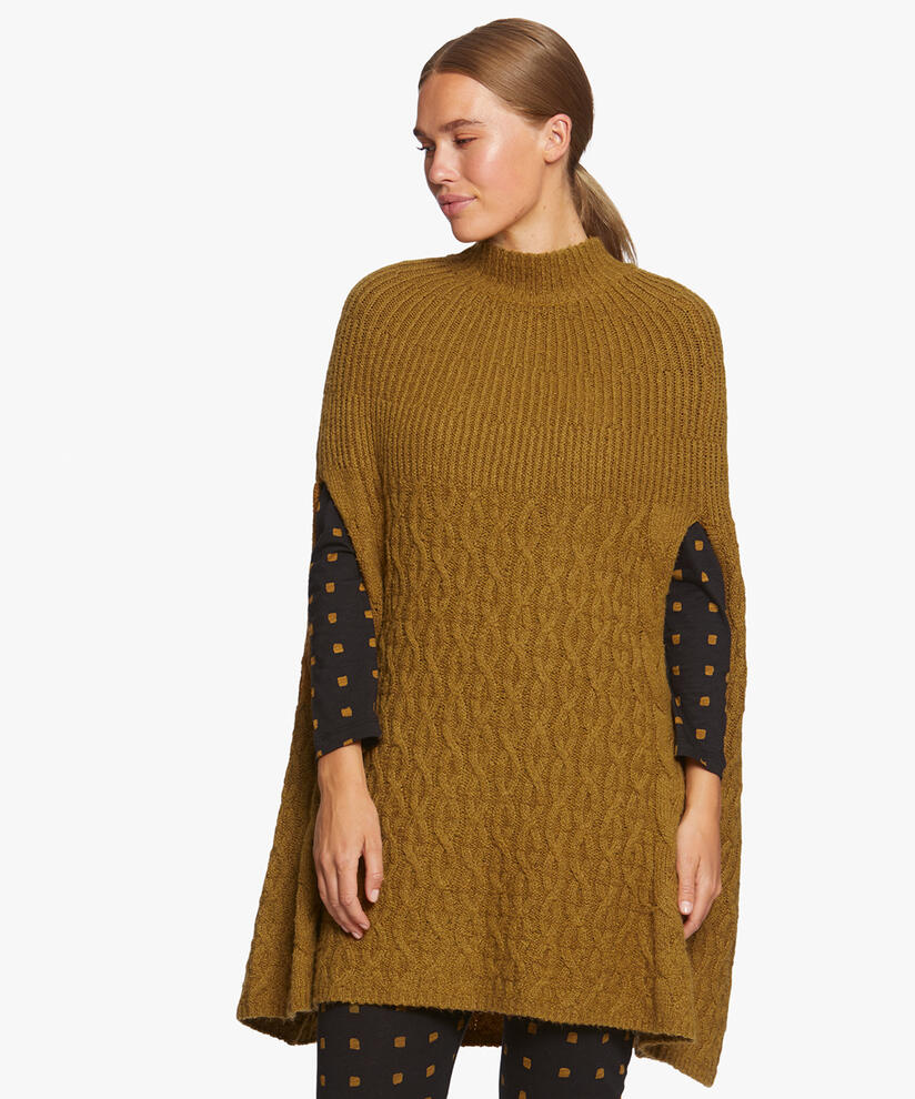 LORELEI PONCHO, Tapenade
