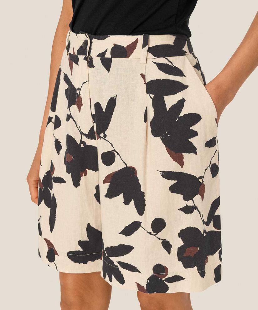 Pauletta Shorts, Chestnut