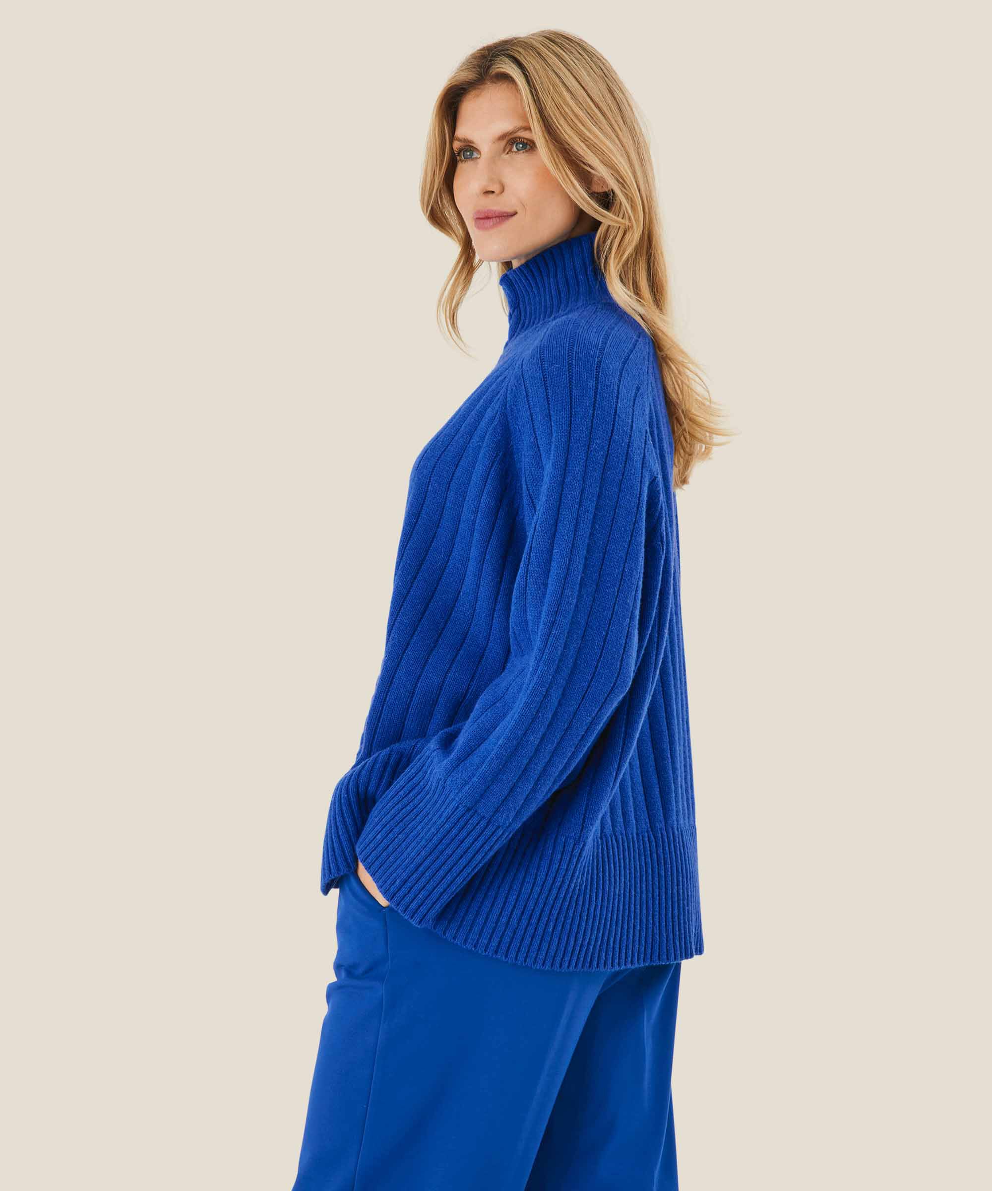 Felixa Jumper, Surf the web