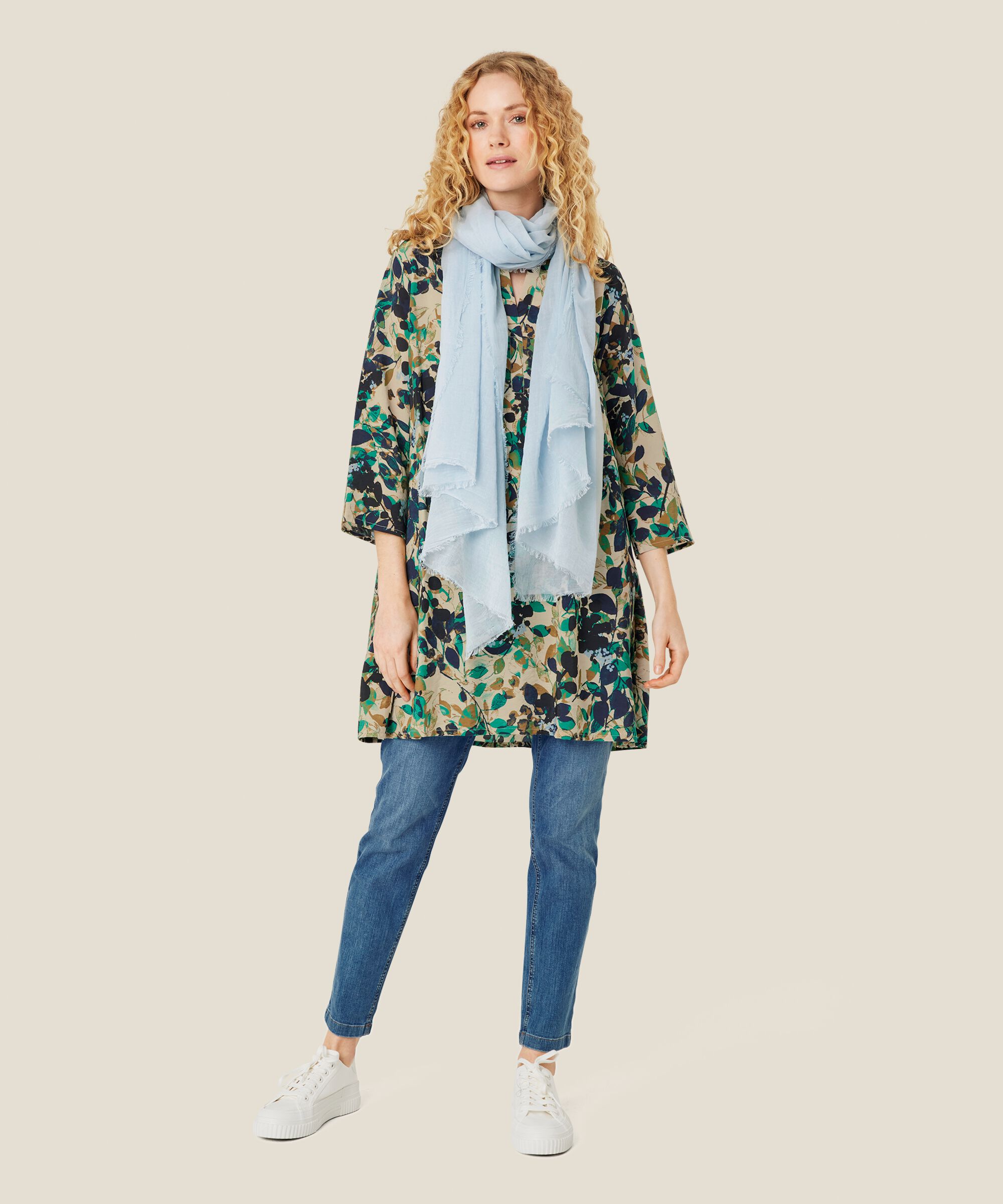 Ava Scarf, Heather
