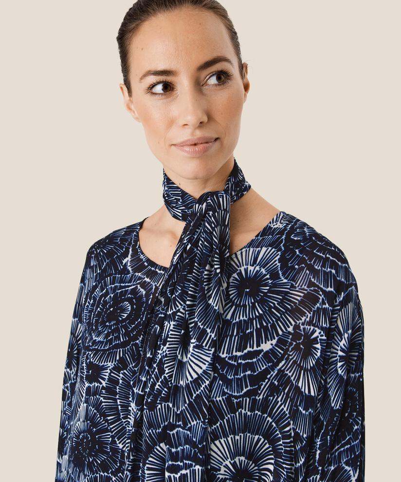Along Scarf, Maritime Blue