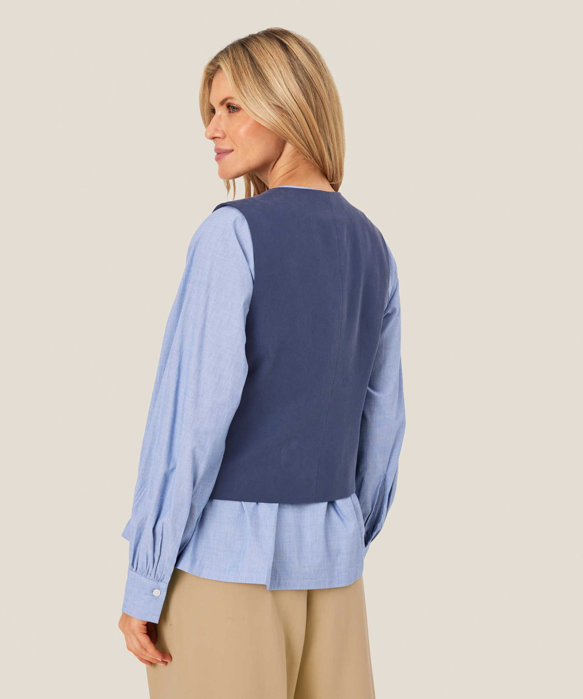 Jordyn Waistcoat, Sargasso Sea