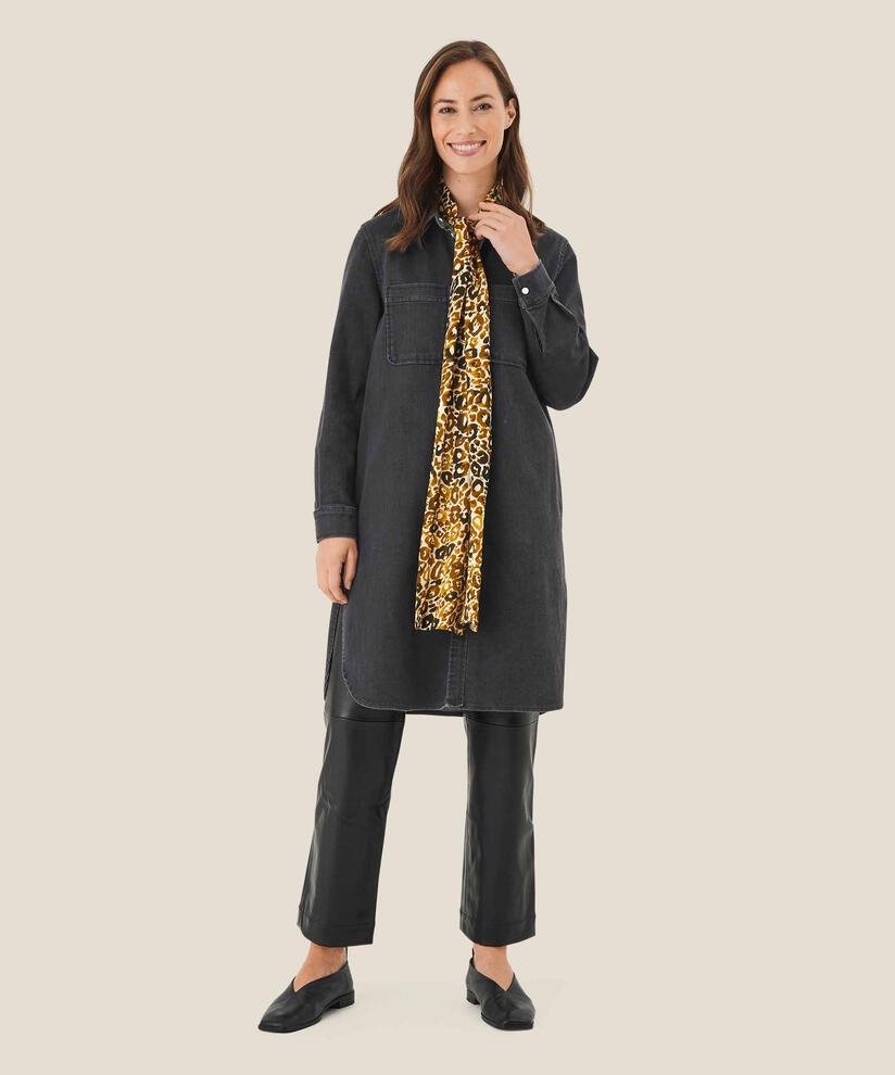 Alo Scarf, Plantation