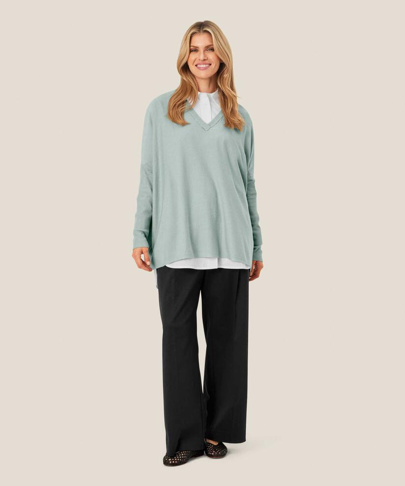 Fronia Jumper, Ether
