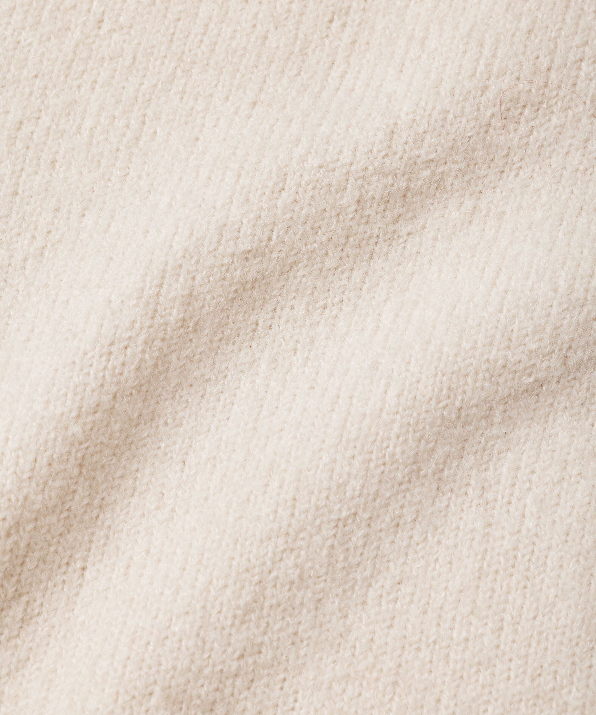 Gaustina Jumper, Whitecap