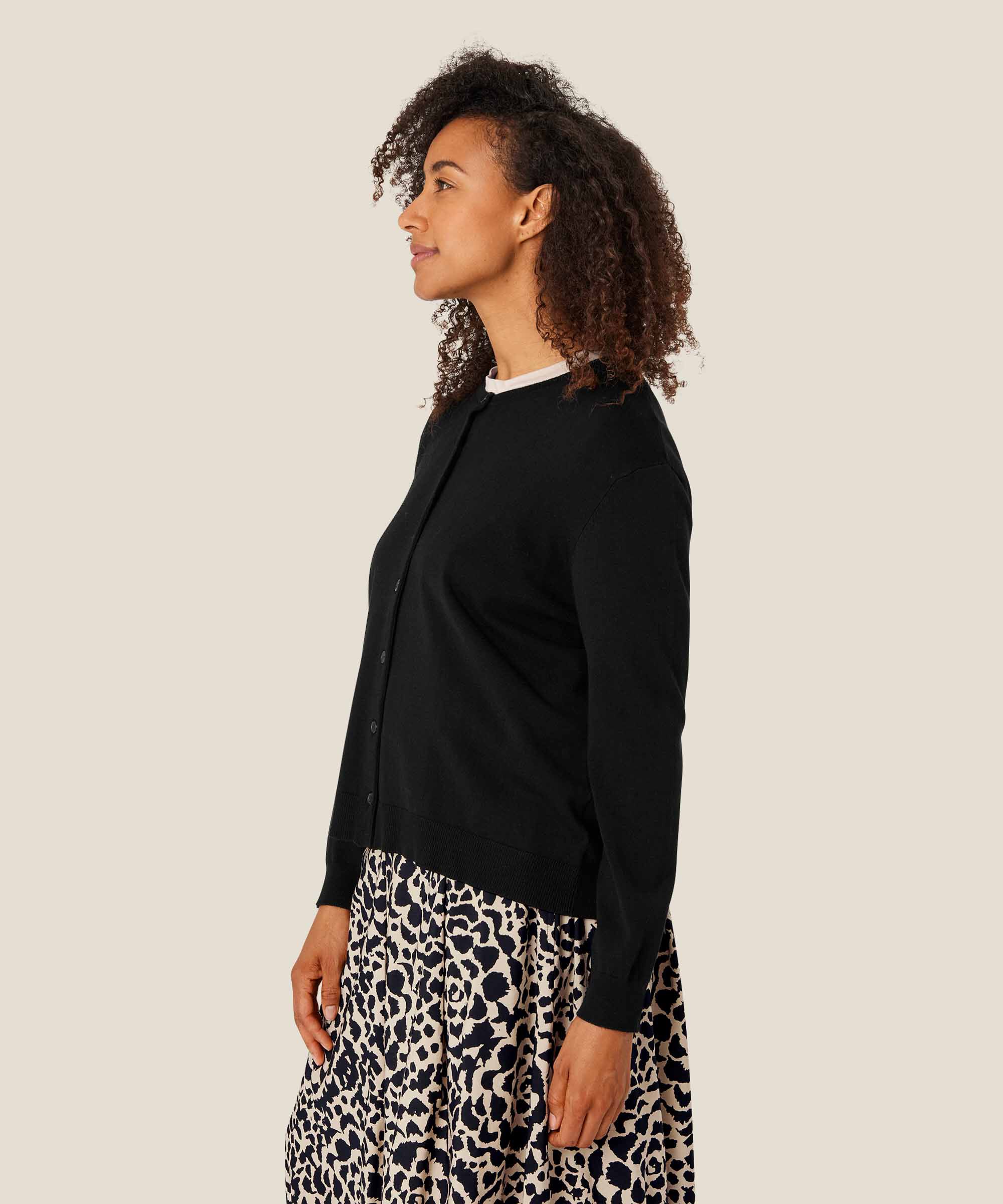 Lariba Cardigan, Black