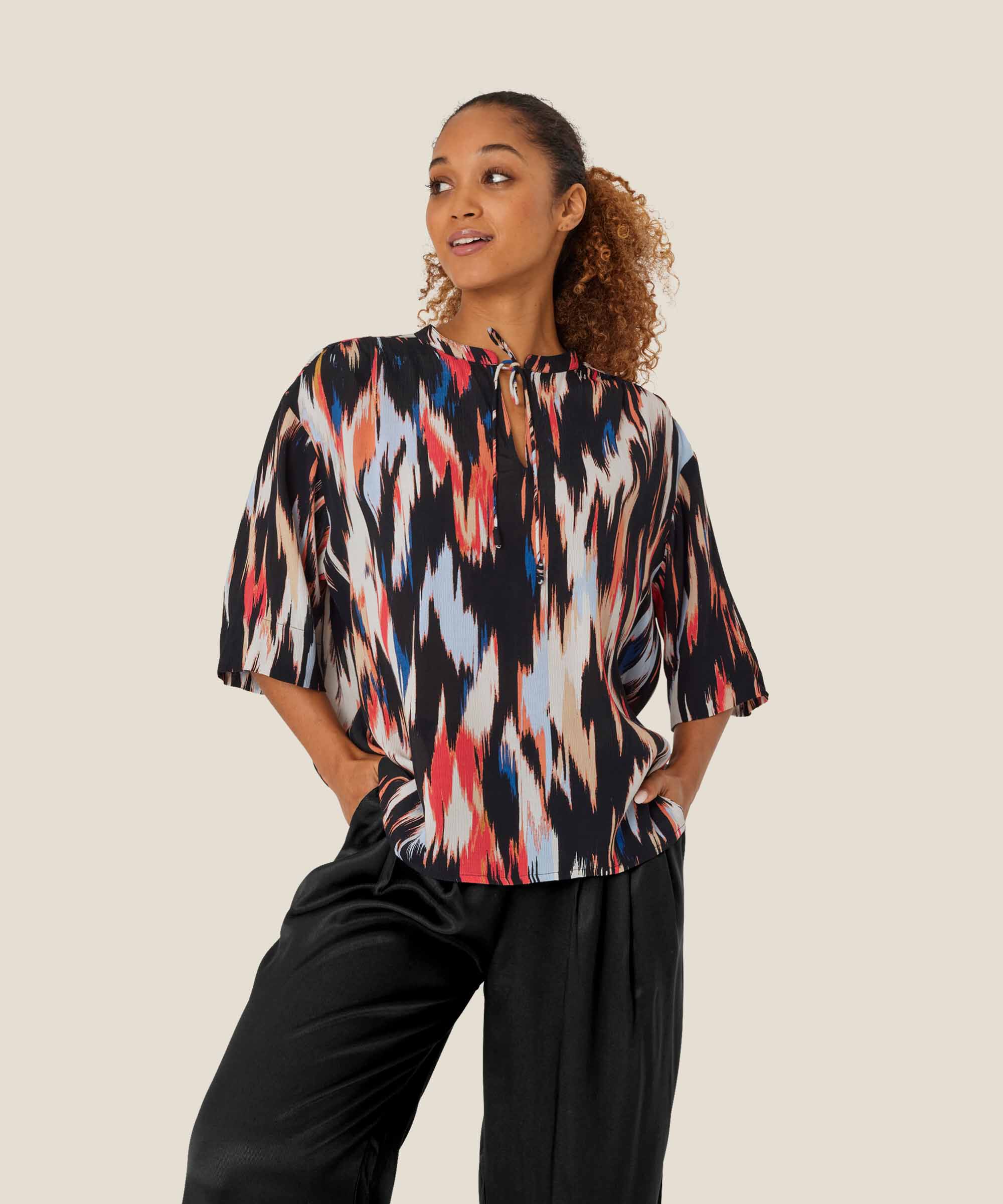 Boniti Blouse, Hibiscus