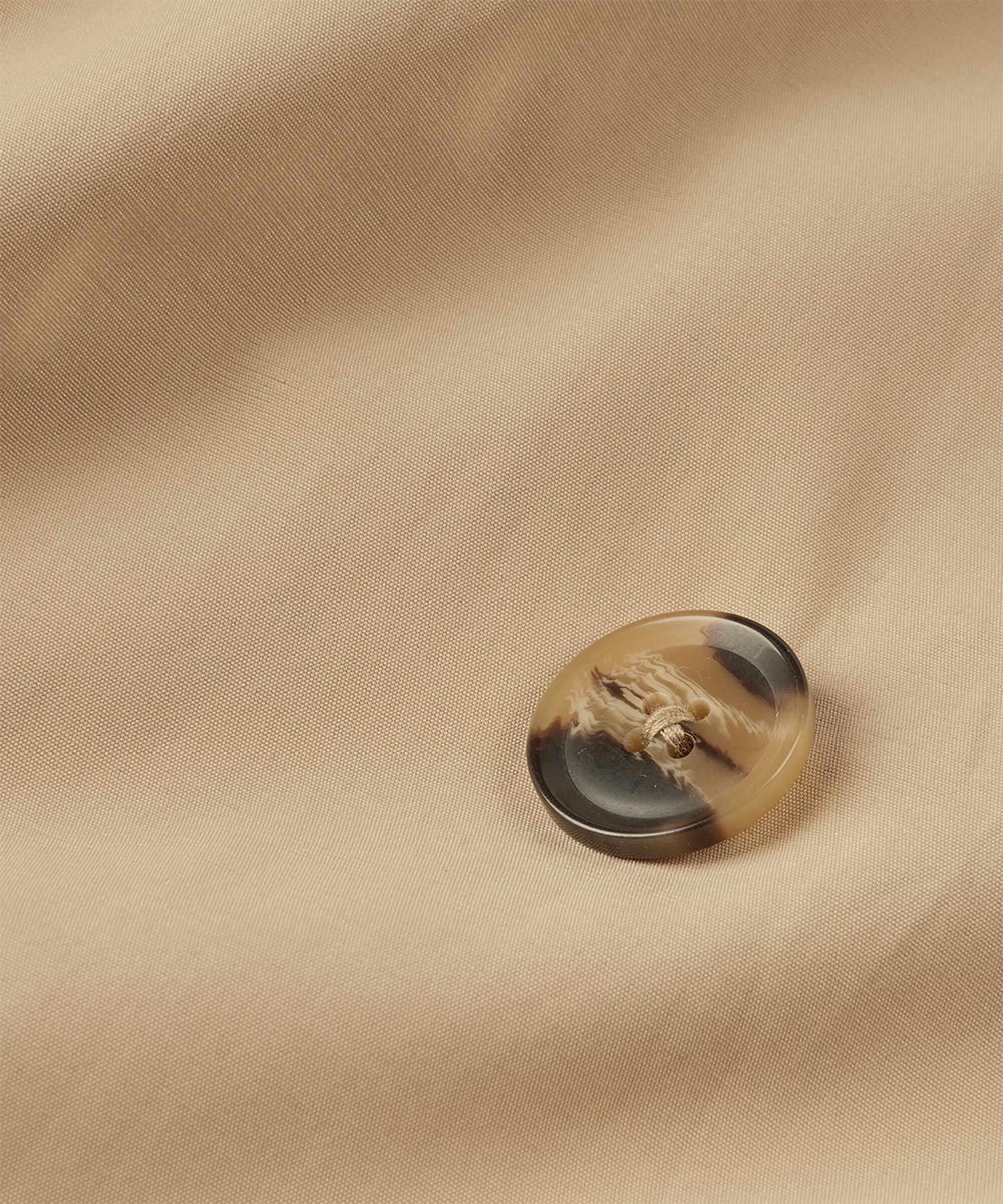 Tahmina Coat, Safari