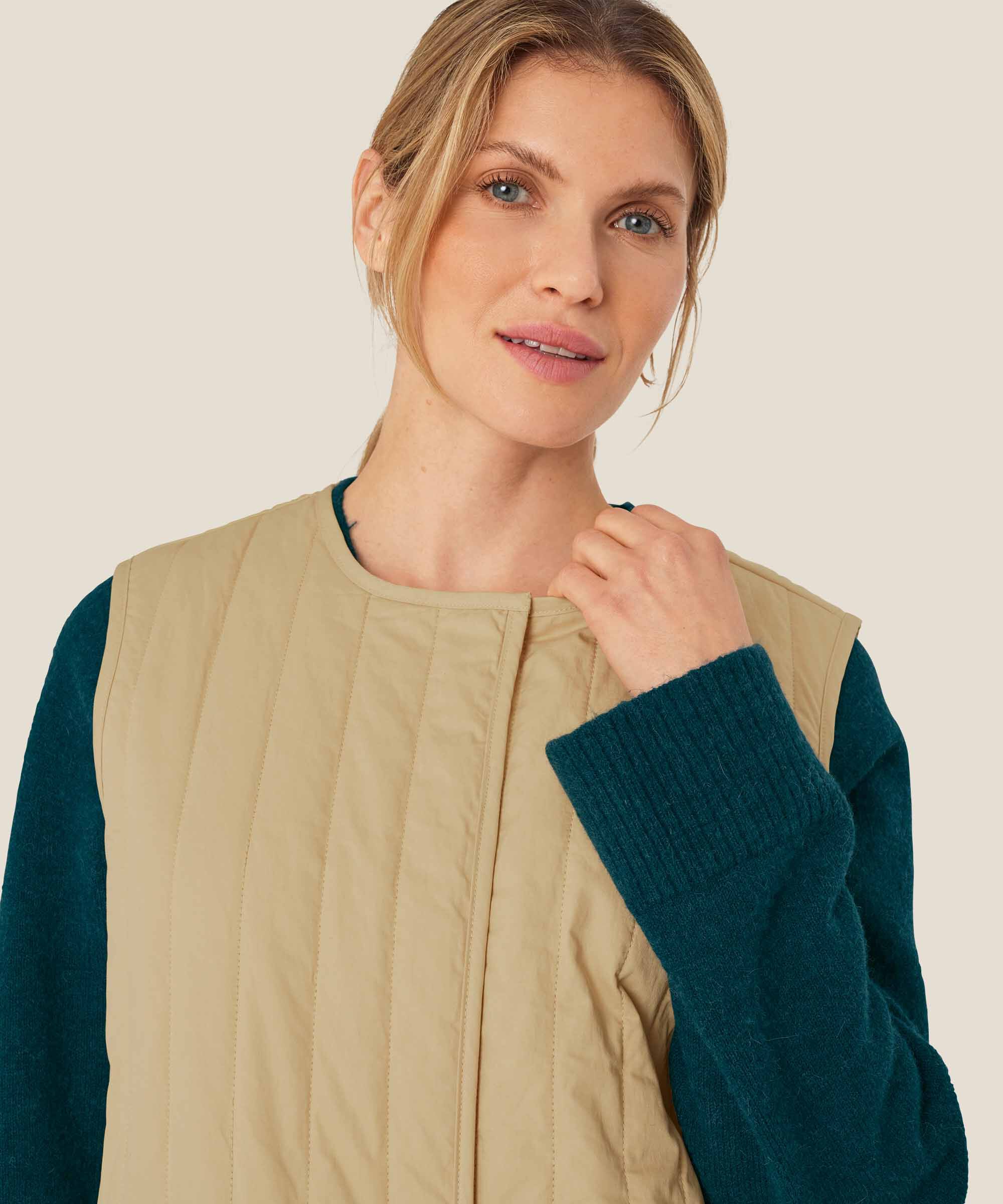 Tegan Gilet, Pale Khaki
