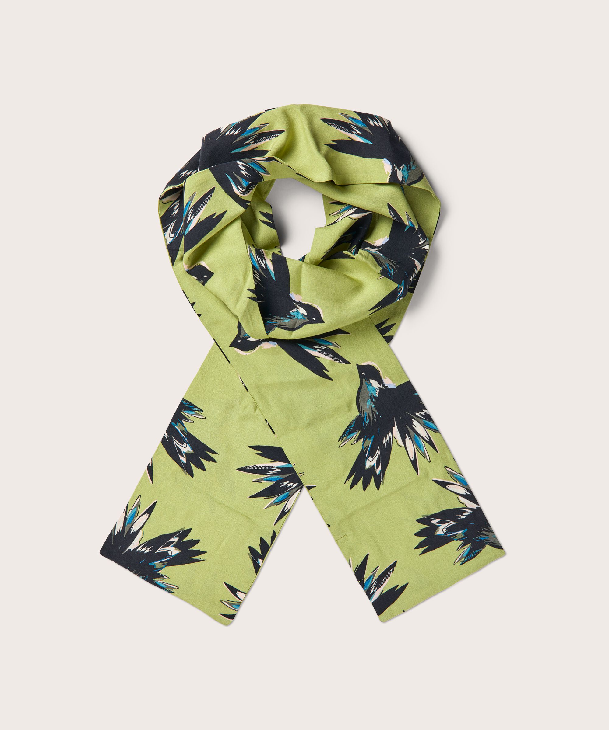 Alo Scarf, Fern