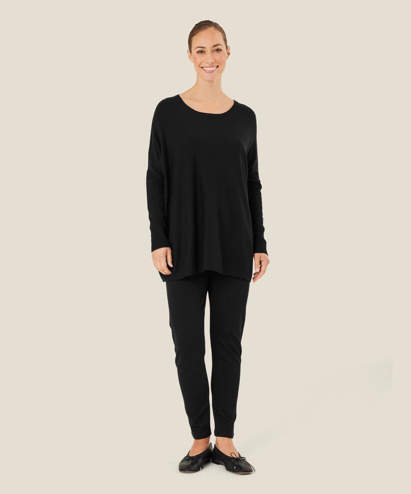 Fanasi Jumper, Black