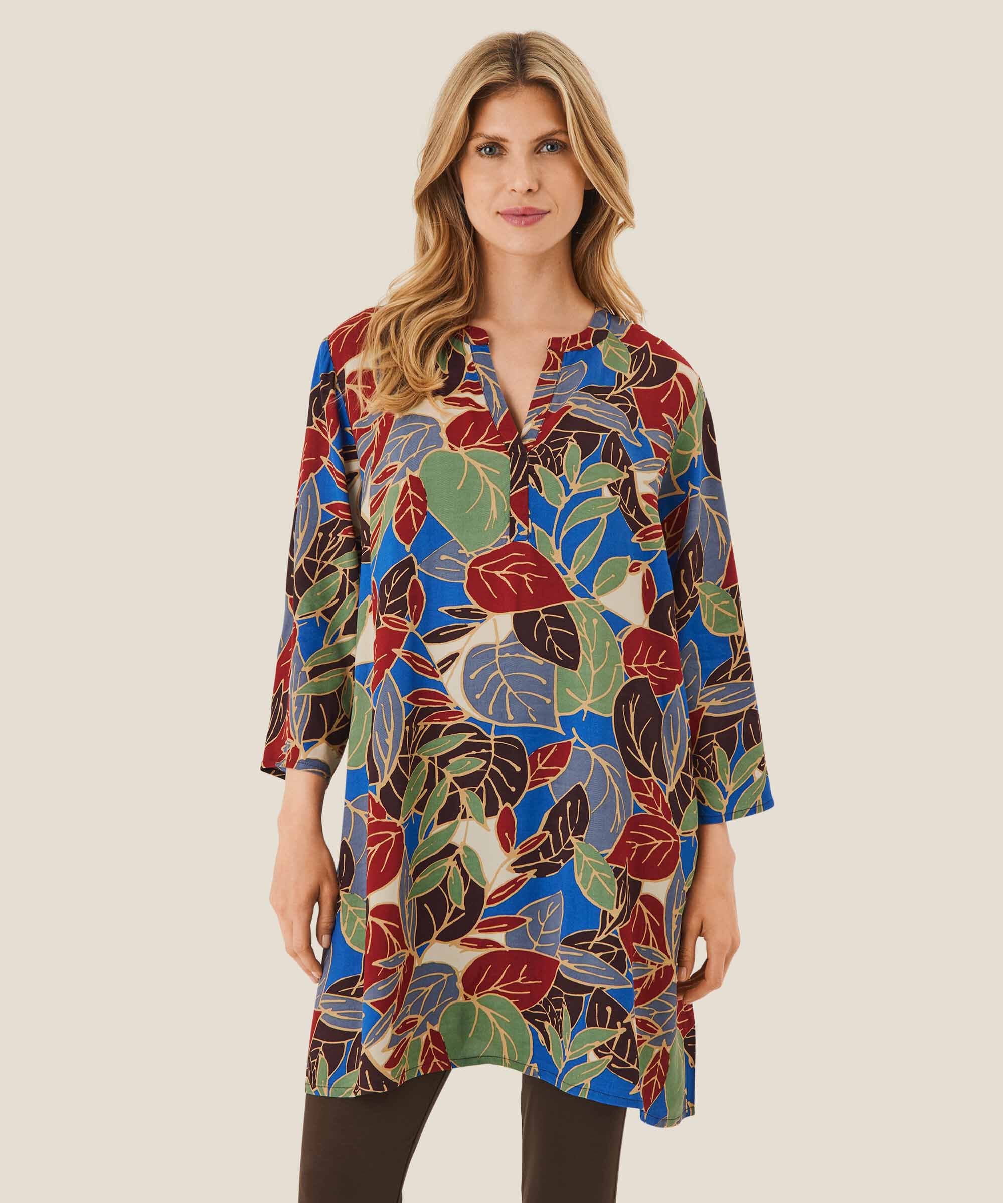 Gali Tunic, Surf the web