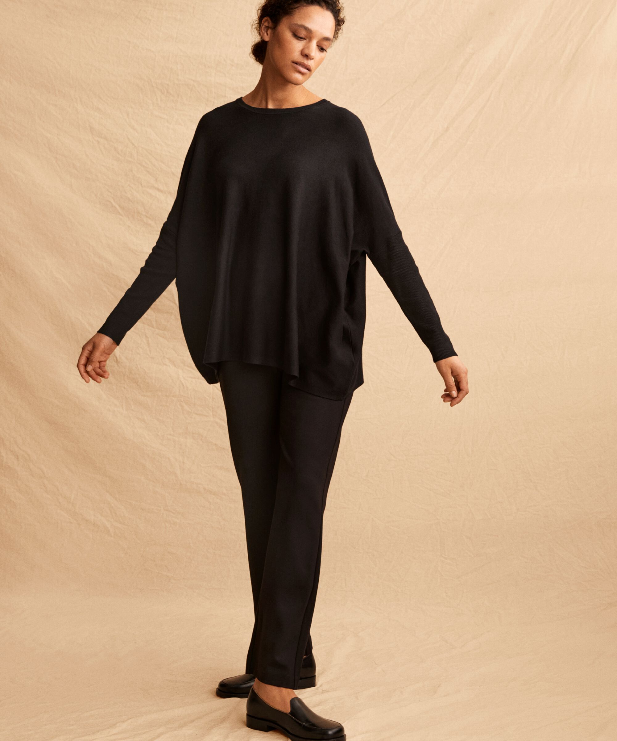 Fanasi Jumper, Black