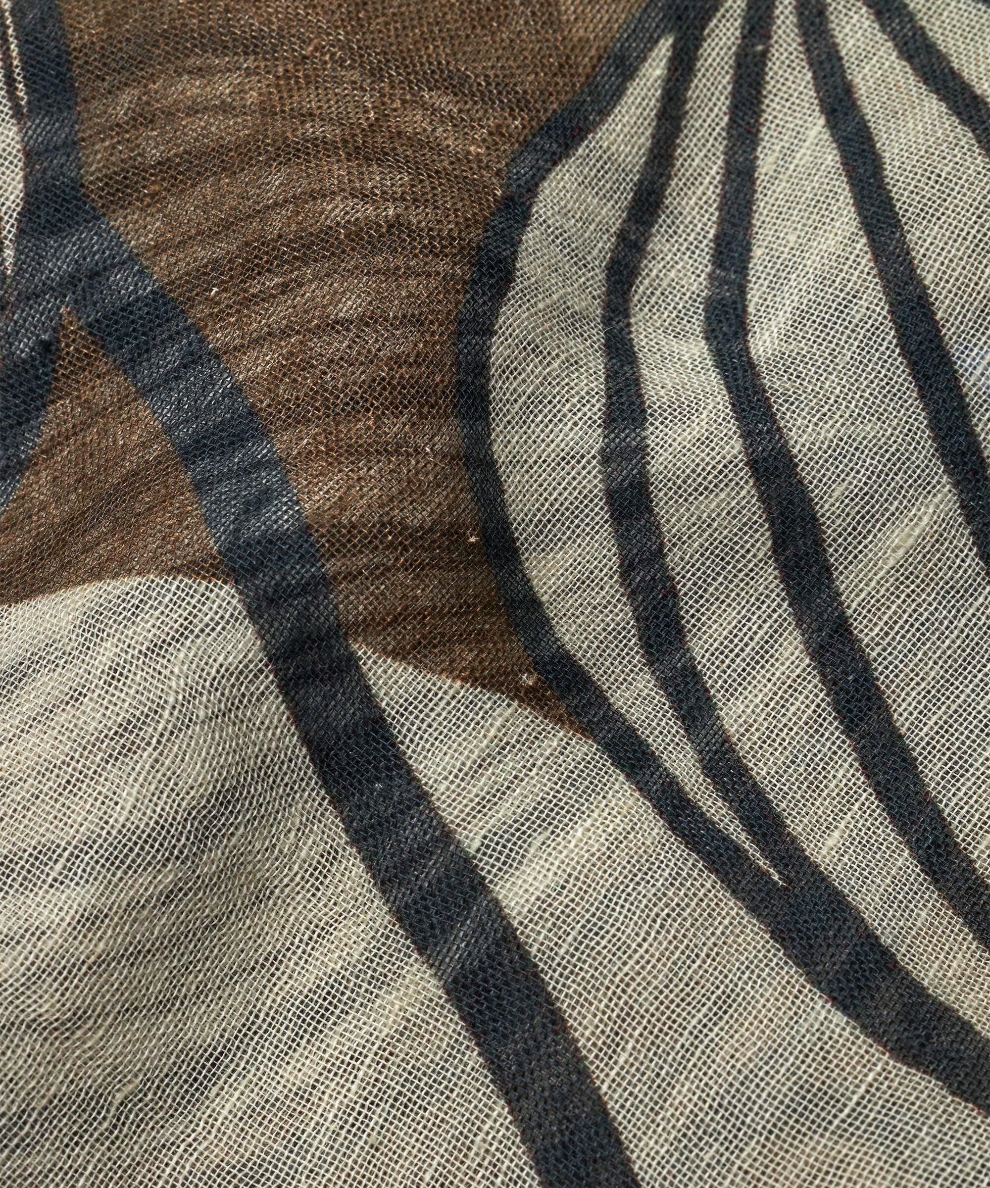 Alika Scarf, Raffia