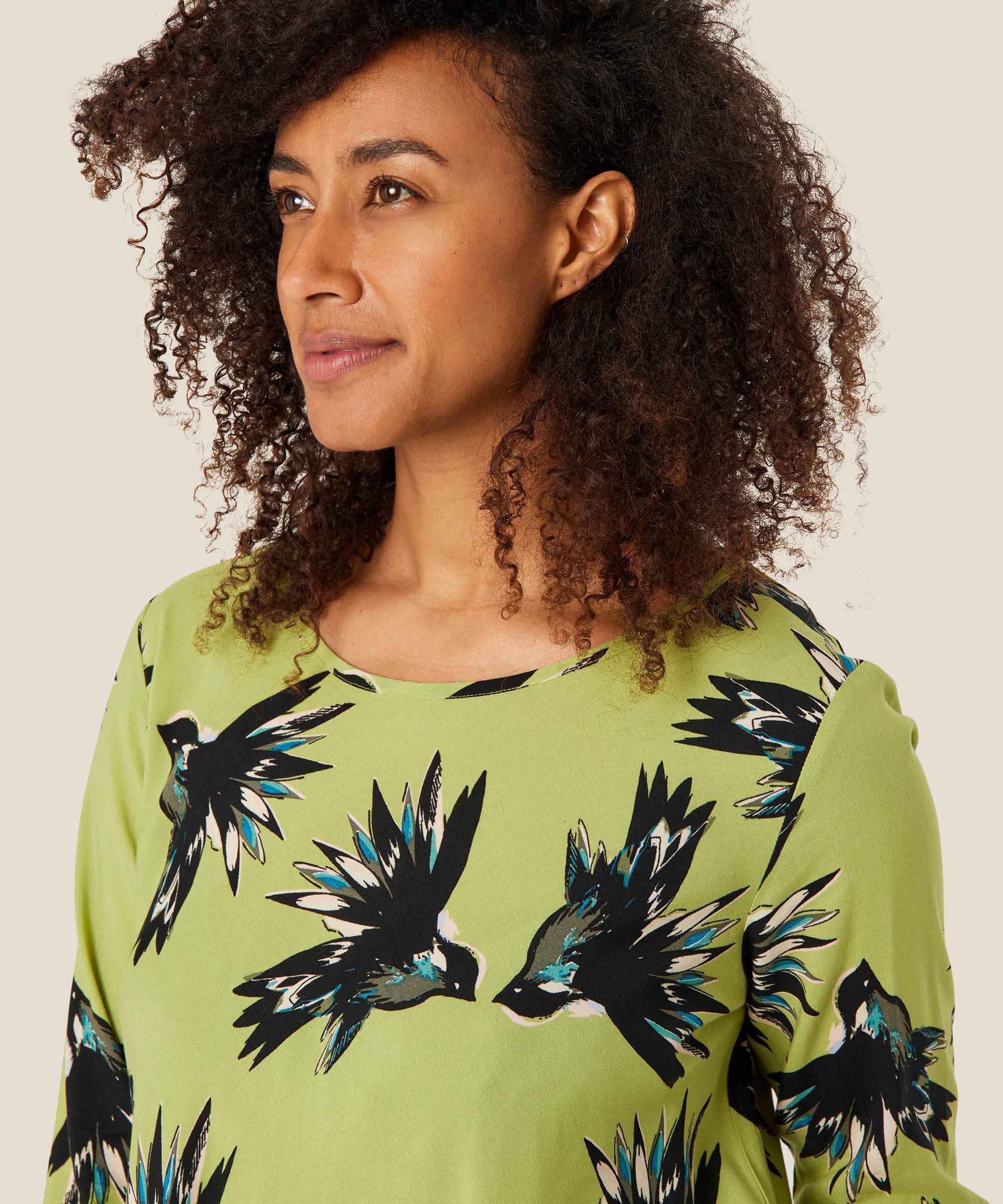 Kay Blouse, Fern