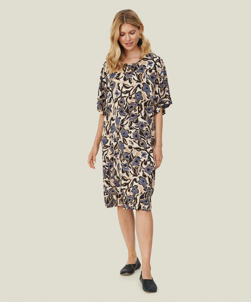 NABI DRESS, Tannin