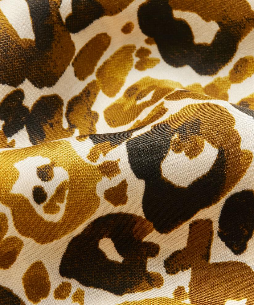 Alo Scarf, Plantation