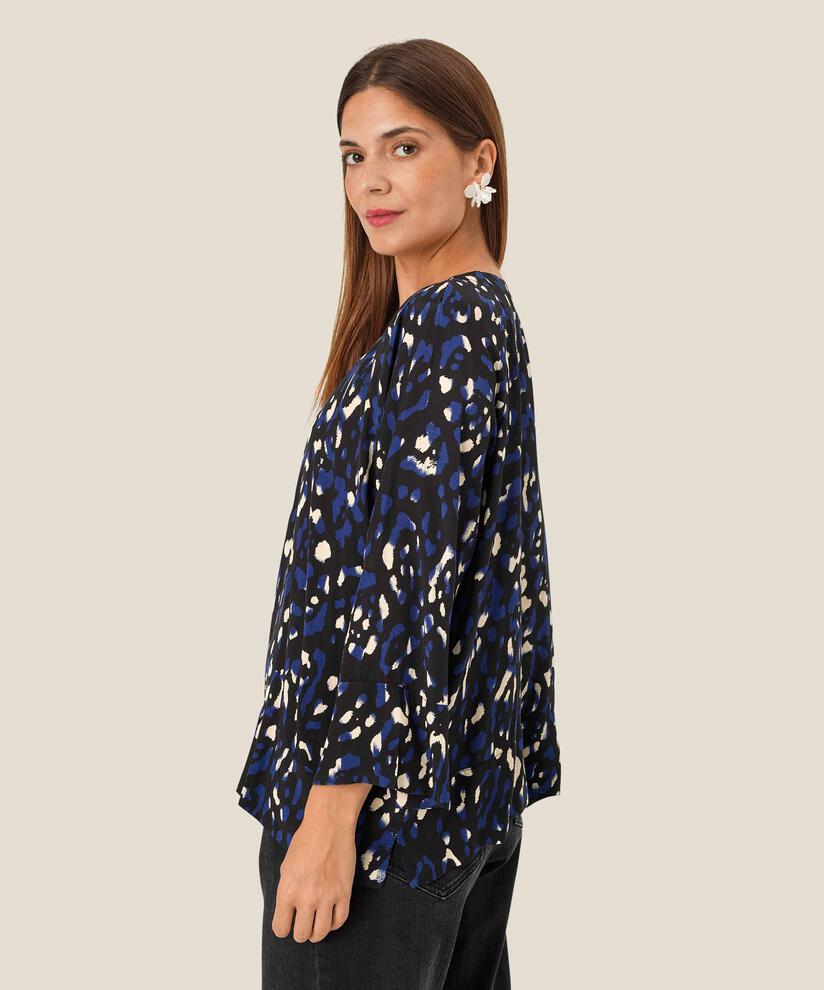 Benika Blouse, Medieval blue