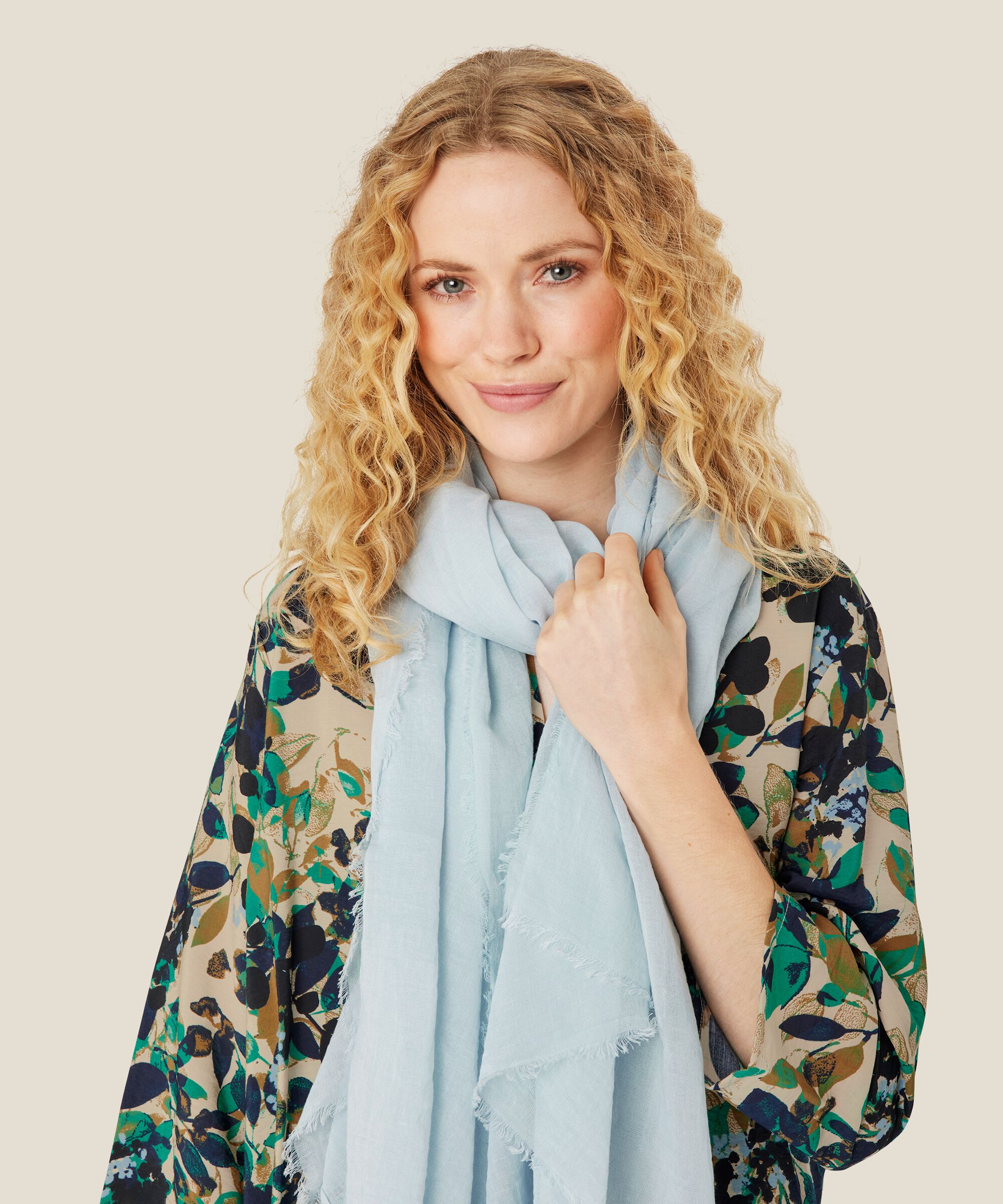 Ava Scarf, Heather