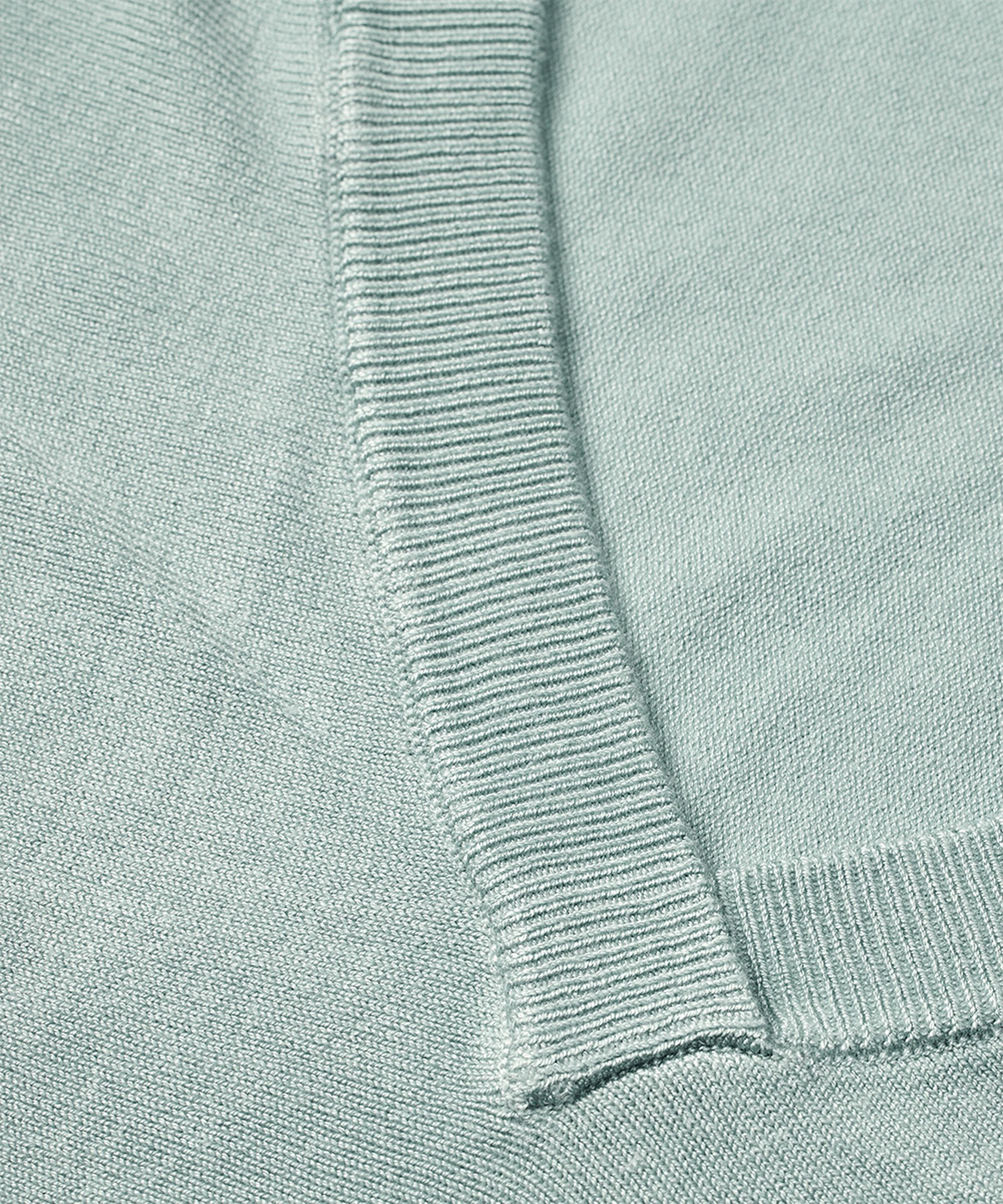Fronia Jumper, Ether