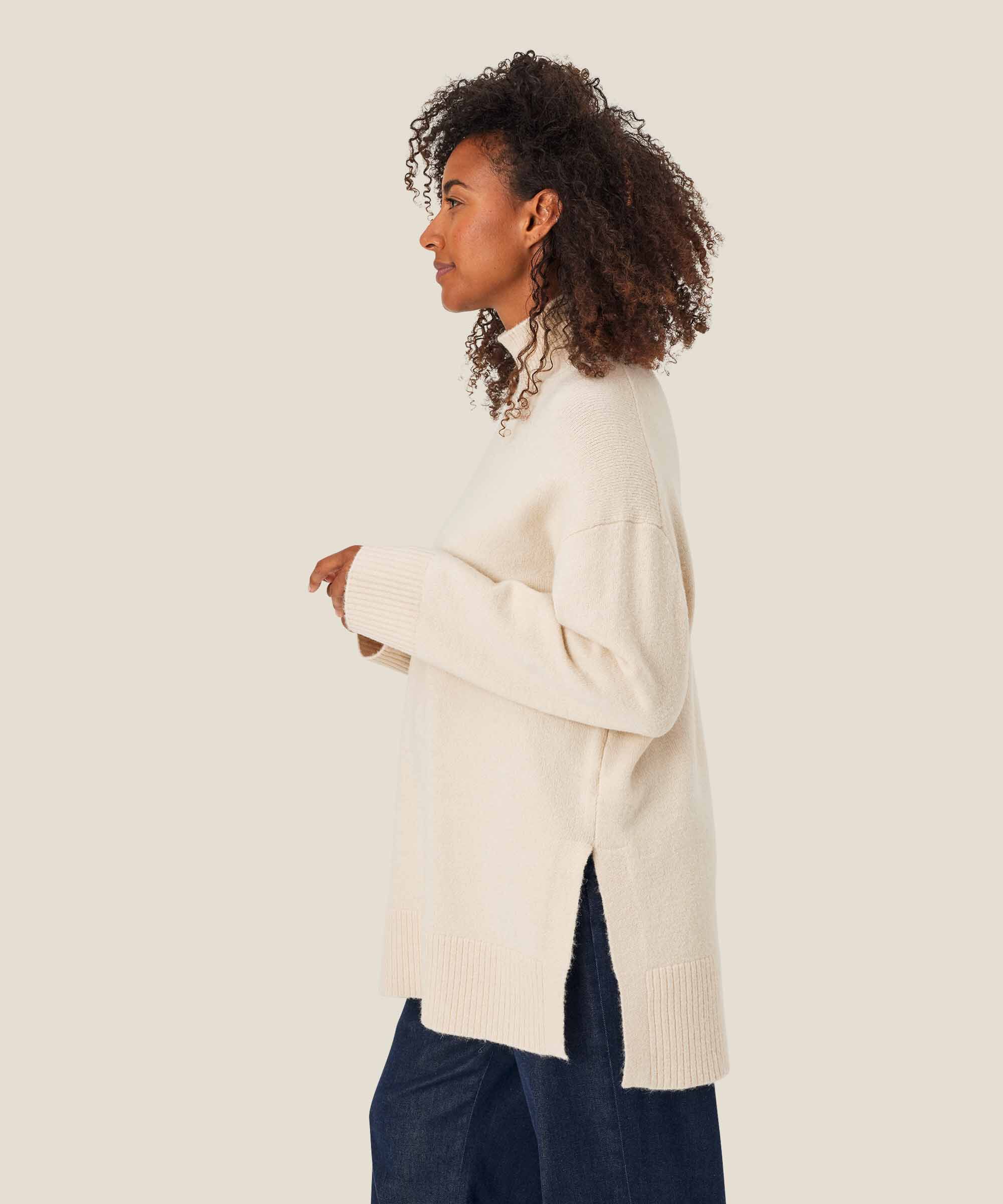 Gaustina Jumper, Whitecap