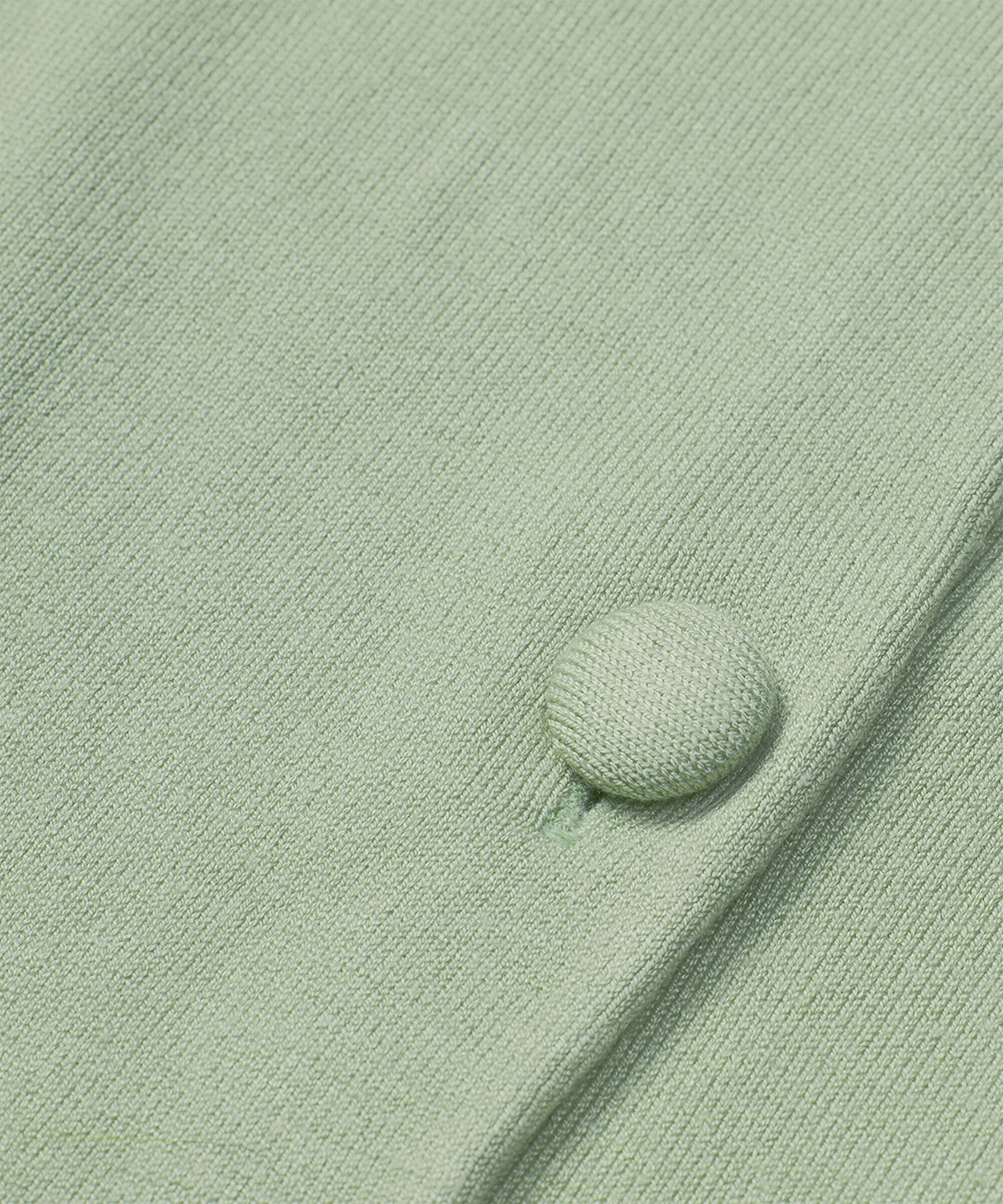 Leanna Cardigan, Frosty Green